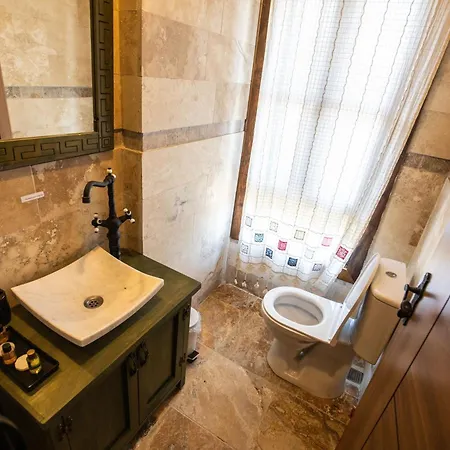 Ikiz Konaklar מלון