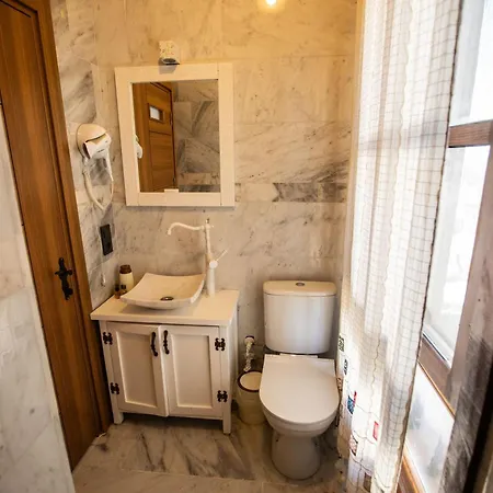 מלון Ikiz Konaklar