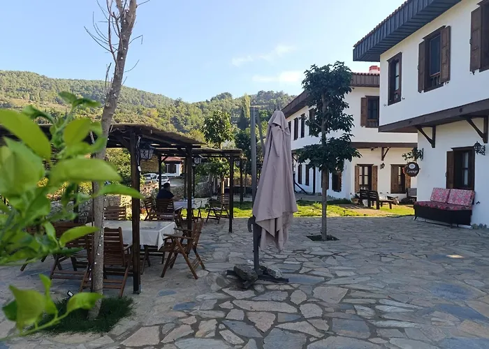 Ikiz Konaklar סלצ'וק